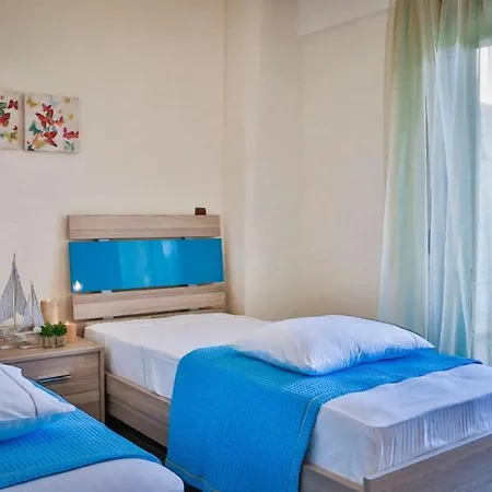W Queen 4 Bedroom Private Pool * Nea Skioni